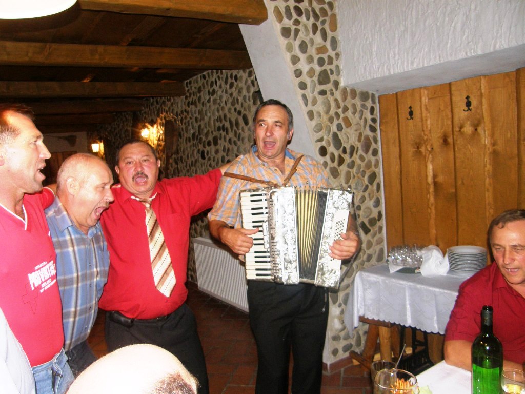 ul Stretnutie po35. rokoch 142.jpg