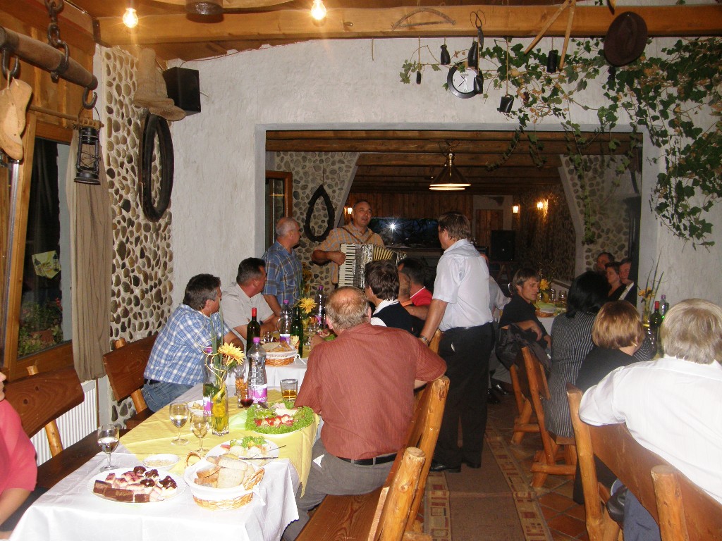 UL Stretnutie po35. rokoch 068.jpg